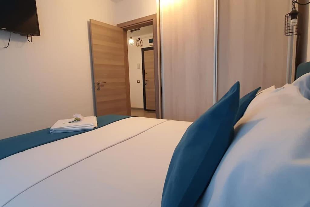 Alezzy Beach Apartament Prima Linie La Mare Navodari Bagian luar foto