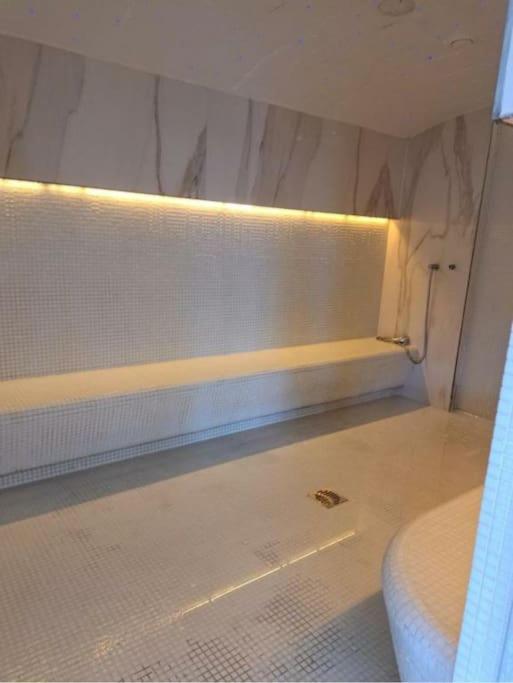 Alezzy Beach Apartament Prima Linie La Mare Navodari Bagian luar foto